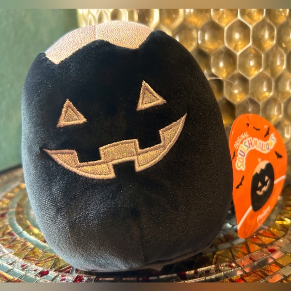 5" Paige the Black Pumpkin Squishmallow Plush Halloween 2023 SHIMMER Edition - Picture 1 of 3